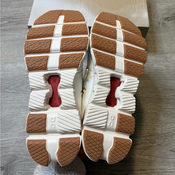 •ON CLOUD• CLOUD X4 PEARL IVORY SNEAKERS - Picture 11 of 11